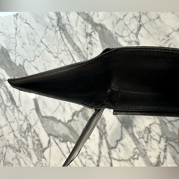 Louis Vuitton Portefeuille Florin Bi-Fold Wallet - Picture 4 of 9